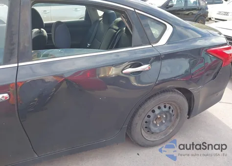 2016 Nissan Altima 2.5 z USA, uszkodzony, nr VIN 1N4AL3AP4GC199755